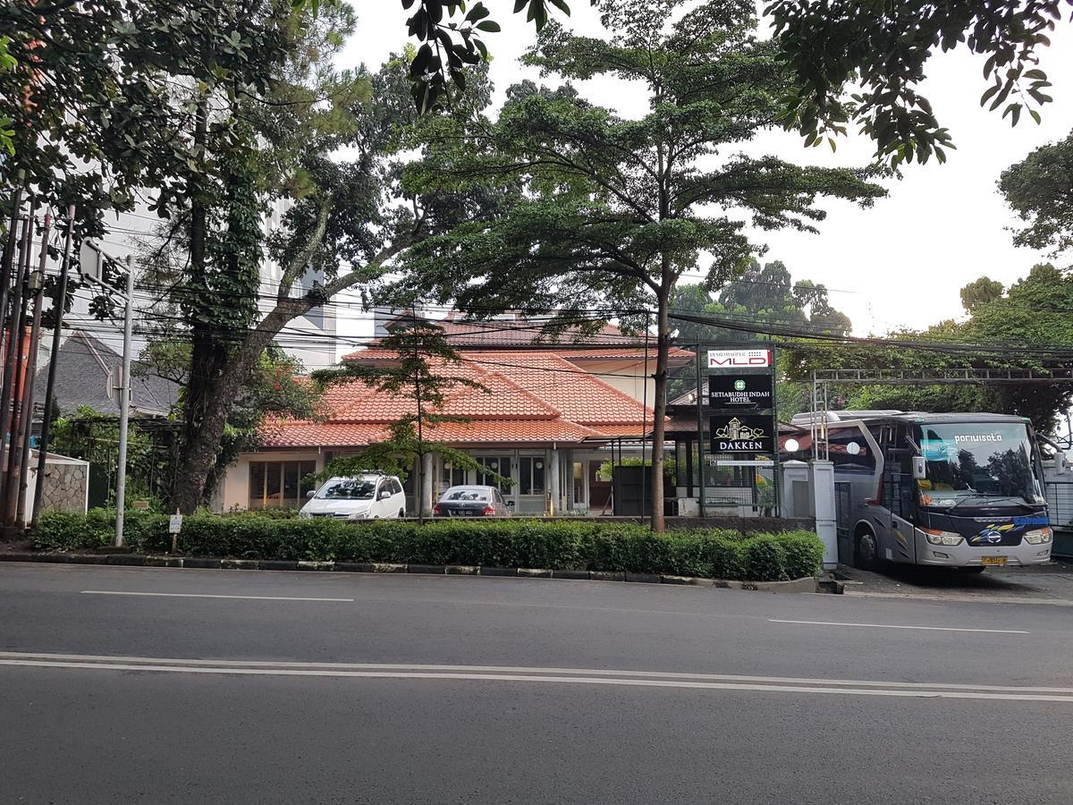 Capital O 1616 Setiabudhi Indah Hotel בנדונג מראה חיצוני תמונה