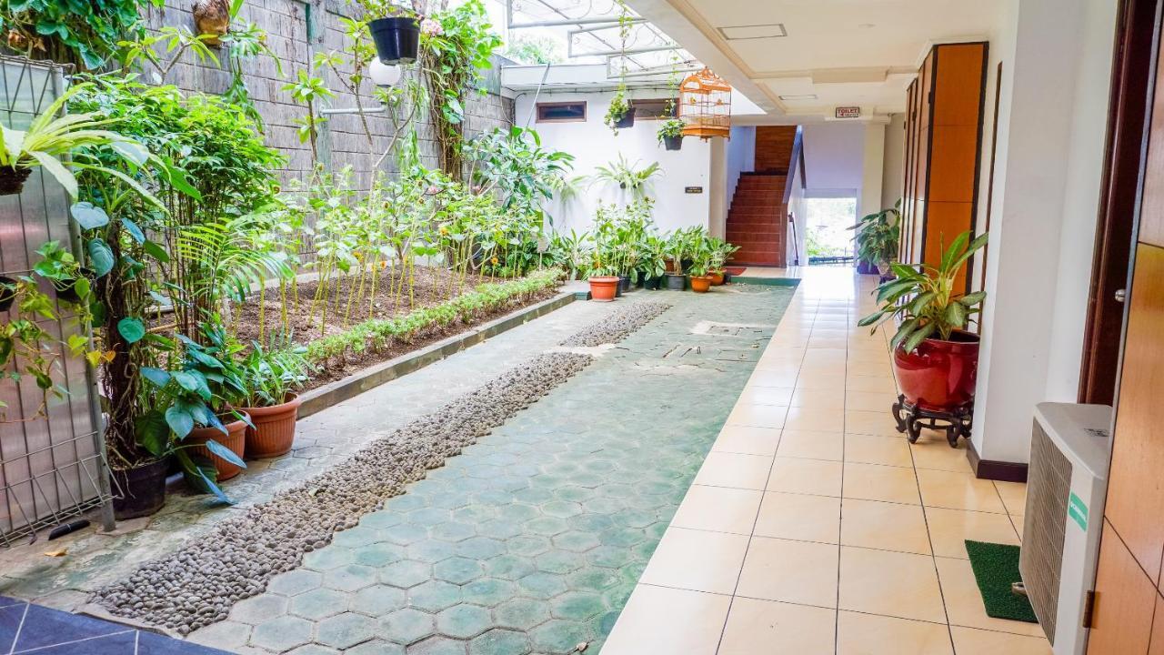 Capital O 1616 Setiabudhi Indah Hotel בנדונג מראה חיצוני תמונה